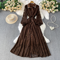 Robe longue décontractée pour femme, élégante, blanche, en dentelle, coupe trapèze, col perlé, manches lanternes, taille à cordon de serrage, boutonnée, pour le quotidien