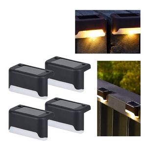 Lampes solaires d'extérieur pour escaliers, éclairage décoratif de clôture à détection de lumière, éclairage de cour imperméable, lampes de nuit - Product Image 6