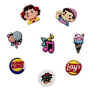 Ensemble de breloques de chaussures de dessin animé mignon pour chaussures Croc Fast Food Ice Cream Music Notes Characters Clog Charms pour fille - Product Image 2