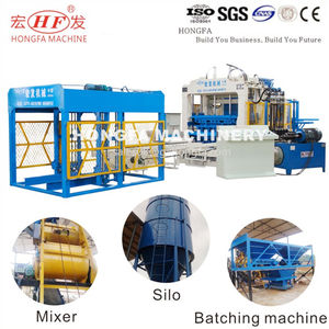 อุปกรณ์อัตโนมัติมาตรฐานขอบหินเครื่องทําบล็อกกลวงราคาเครื่องทําบล็อกปูซีเมนต์คอนกรีต - Product Image 4