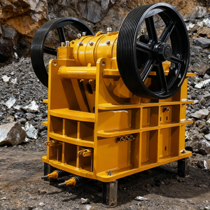 Concasseur à mâchoires de style européen à haut rendement et faible consommation d'énergie pour l'extraction de pierre et de sable, avec moteur à courant alternatif à engrenages et roulement, capacité maximale de 350 t/h - Product Image 1