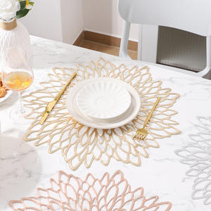 Isolation thermique <span class=keywords><strong>Cuisine</strong></span> Fleur Pvc Set de table Or Argent Vinyle <span class=keywords><strong>Tapis</strong></span> de table pour décoration de mariage - Product Image 3
