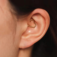 Thorrk Anneau de piercing segmenté articulé en titane ASTM F136, motif cœur, plaqué or PVD 18K, type clicker pour l'oreille