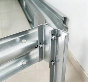 Barrière de sécurité routière en acier galvanisé à poudre, type W, conforme à la norme EN1317, pour la construction de routes au Qatar - Product Image 5