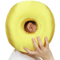 Oreiller matelassé en satin avec trou pour l'oreille, garnissage polyester/coton, facile d'entretien, protège les oreilles de la pression, pour hôtel et usage domestique