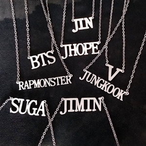 <span class=keywords><strong>Collar</strong></span> con Colgante con el Nombre <span class=keywords><strong>de</strong></span> Bangtan Boys, <span class=keywords><strong>JIMIN</strong></span>, V, JUNG KOOK, J-HOPE, RM, SUGA, JIN, <span class=keywords><strong>Collar</strong></span> <span class=keywords><strong>de</strong></span> Acero Inoxidable, Joyería <span class=keywords><strong>de</strong></span> Moda - Product Image 1