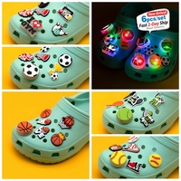 Nuevos Estilos de Dijes Personalizados para Zapatos Deportivos, de Natación, para Animadores, Baloncesto, Tenis, Voleibol, Niños, 2D y LED, Juego de Diseñador