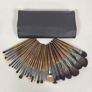 Ensemble de pinceaux de maquillage avec manche en bois de marque avec votre propre logo personnalisé Pinceaux de maquillage Pinceaux de maquillage en bois - Product Image 2