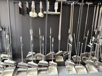Nouvel arrivage de balais multifonctionnels à long manche fabricants de balais balais magiques