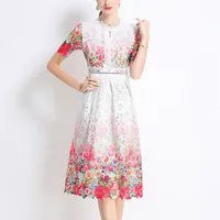 Robe ajustée en polyester à col montant et manches courtes pour femmes de bureau, disponible en vert, blanc et bleu, vente en gros