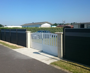 WPC clôture extérieure moderne co-extrusion plastique <span class=keywords><strong>bois</strong></span> composite intimité maison clôture panneaux conseil <span class=keywords><strong>pour</strong></span> <span class=keywords><strong>jardin</strong></span> - Product Image 6