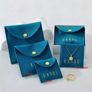 Pochettes à bijoux personnalisées en velours avec logo, bouton-pression métallique, pour présentation de bijoux, sacs d'emballage imprimés sur mesure pour colliers - Product Image 6