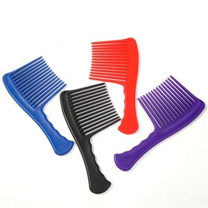 Kesit antistatik büyük geniş diş Detangling plastik tarak geniş diş akıllı örgü vurgulama tarak