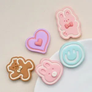 Wholesale Flatback Bear Rabbit Candy Resin Art Accessories For Phone Case DIY Hair Clips Making Key Chain Pendant Party Decor