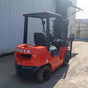 Mini chariot élévateur Toyota de 2,5 tonnes d'occasion avec moteur japonais, chariot élévateur diesel hydraulique à vendre - Product Image 5
