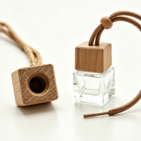 Nouvelle Arrivée Flacon Vide en Verre à Suspendre pour Voiture avec Bouchon Carré en Bois Noir Diffuseur de Parfum pour Voiture
