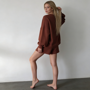 Ensemble de vêtements pour femmes, sweat-shirt à col rond et short en tissu corduroy de haute qualité, confortable et personnalisé - Product Image 2