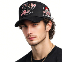Gorras de Béisbol de Alta Calidad al por Mayor en Stock, Gorras Sin Estructura de Calidad G5, de 5 Paneles, con Visera de Gamuza y Estampado de Enlace