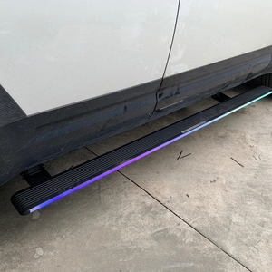 2025 Land Rover <span class=keywords><strong>Defender</strong></span> 90 110 130, piezas de coche, estribos eléctricos retráctiles automáticos de aluminio negro, escalones laterales eléctricos - Product Image 2