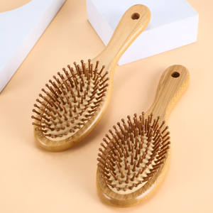 หวีไม้สำหรับนวดผม ทรงรี ด้ามไม้ไผ่ แปรงดูแลหนังศีรษะ - Product Image 2