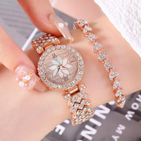 Montre à quartz de luxe pour femmes avec diamant petit cadran et bracelet montre à quartz en diamant créative montre à chaîne pour filles