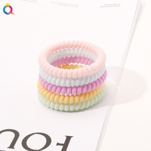 QIYUE populaire corée couleur unie élastique bandeau de <span class=keywords><strong>cheveux</strong></span> Macaron mode chouchous pour femmes queue de cheval fil de téléphone matière <span class=keywords><strong>plastique</strong></span> - Product Image 1