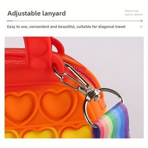 Monedero de silicona con forma de corazón 3D Rodent-Buster, directo de fábrica, juguete interactivo, bolso cruzado para niños, bolso tote con forma de burbuja - Product Image 4