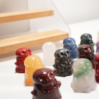 Vente en gros de sculptures de poupées fantômes en quartz de 3 cm, en pierre naturelle et pierre précieuse, pour décoration d'Halloween
