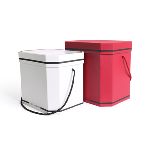 Vente en gros de grandes boîtes cadeaux rouges à <span class=keywords><strong>cylindre</strong></span> rond Offre Spéciale de luxe personnalisées emballages en carton pour fleurs - Product Image 1