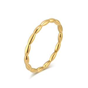 Anillo de titanio y acero geométrico minimalista estilo francés, banda lisa apilable a la moda, adecuado para uso diario. - Product Image 5