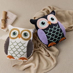 Housse de coussin décorative en coton doux, brodée en 3D, motif animal brodé en boucle, forme hibou, pour canapé - Product Image 1