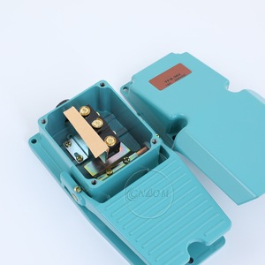 TFS-302 Foot Switch 1A 250V AC/DC SPST For Spot Welding <b>Machines</b> <b>Punch</b> Presses - Product Image 2