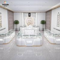 Vitrines de luxe pour bijouteries, présentoirs en verre sur mesure, design d'intérieur pour bijouteries, vitrine de présentation de bijoux