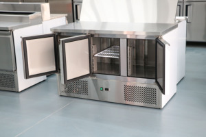 Stainless Steel Refrigerated Preparation <b>Table</b> Refrigerator Commercial 3 Door Under Counter Fridge Equipment - Product Image 3