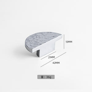 Perillas de Muebles Hechas a Mano de Latón Macizo Cromado Plateado, con Superficie Rugosa Martillada, Semirredondas, Antioxidantes y Texturizadas - Product Image 5