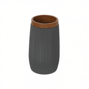 Porte-brosse à dents London gris, diamètre 7,3 cm, hauteur 12 cm, design côtelé, accessoire de salle de bain - Product Image 2