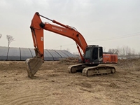 Excavatrice sur chenilles Hitachi ZX350K d'occasion, 35 tonnes, faible nombre d'heures, bon état
