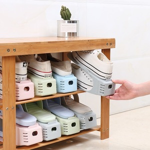Porte-chaussures simple, épaissi, monobloc, pour usage domestique. Range-chaussures en plastique réglable à double couche, facile à utiliser. - Product Image 1