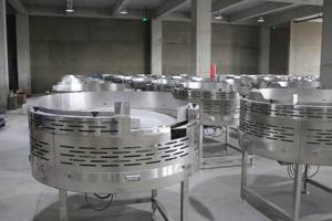 Machine d'alimentation rotative automatique pour saucisses, alimentateurs vibratoires à vis rotative personnalisés, ligne d'emballage de saucisses - Product Image 2