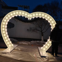 Chiffres LED 5 pieds, Grandes lettres lumineuses géantes en métal en forme de cœur, Arche lumineuse, Enseigne, Lettres de marquee, Symbole 4 pieds