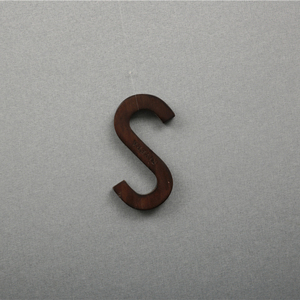 木制衣钩中国制造商s形钩木制衣架 - Product Image 1