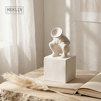 Merlin Living Keramik-Heimdekoration: Kniende Menschenfigur als Keramik-Ornament, Tischdekoration, Chaozhou Keramikfabrik Großhandel