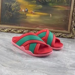 Nouvelles tongs antidérapantes haut de gamme pour hommes et femmes, idéales pour l'extérieur en été – Vente en gros usine 2026 - Product Image 5