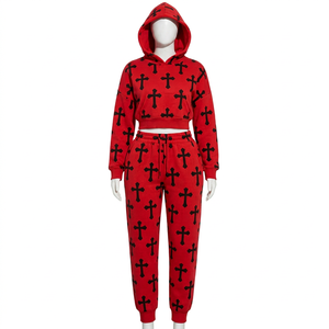 Ensemble de survêtement pour femme, imprimé croix gothique rouge, à capuche, manches longues, pantalon à cordon de serrage, coupe régulière, vêtements d'automne, 100% coton - Product Image 1