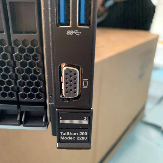High-performance Computing Taishan 200 Rack-Mounted Server 2280 Balanced 2U 2-way Kunpeng 920 for Data Centers