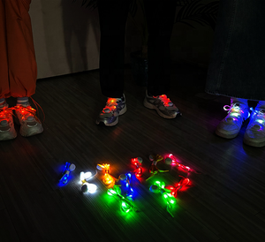 Accessoire de fête de nuit en nylon à LED scintillante à commande vocale qui change de couleur avec les battements de tambour pour les promotions - Product Image 3