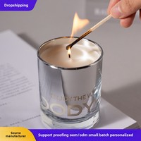 OEM Maßgefertigte Aromatherapie-Sojawachskerze Modernes Wohnzimmer-Duftornament Niedrige Temperatur 30-60 Stunden Hochwertige Geburtstagskerze