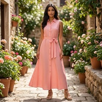 Robe Maxi en Tricot avec Patchwork de Dentelle et Strass - Col Roulé, Épaules Dénudées, Coupe Moulante avec Fente Latérale - Robe de Soirée Élégante