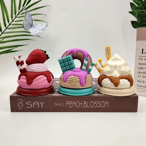 Lindo frasco de perfume 3D con forma de postre |   Botella de Spray de Vidrio Recargable de 75 ml con Tapa de Silicona para el Hogar y Viajes - Product Image 6