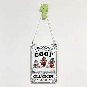 Divertida Letrero Metálico para Gallinero, Decoración para Patio Trasero o Granja, Letras 'We Are All Cluckin Crazy', Arte Mural para Gallinero - Product Image 4